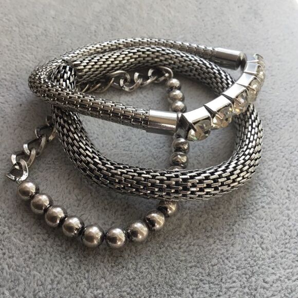 Silver Tone Stackable Bracelets (G1) - Picture 3 of 8